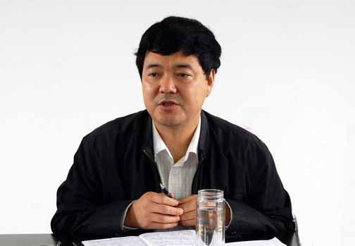 县委副书记、县长周东明主持召开会议