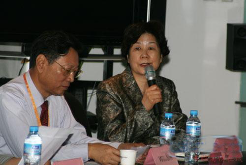 华旗资讯数码科技有限公司副董事长 祁老师