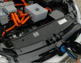 e-GOLF�ĳ����λ�ڳ�ͷ����������Դ���